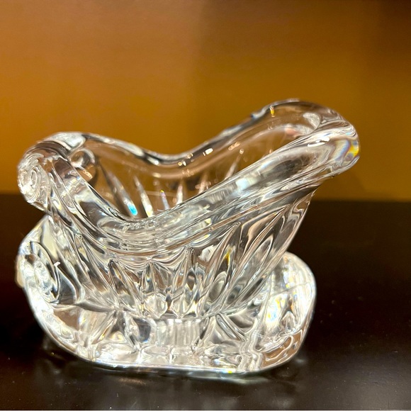 Vintage Crystal Christmas sleigh or tidbit holder - Picture 1 of 3